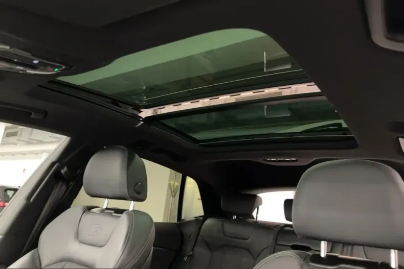 Audi Q8 din 2023 cu 28.050 km - oferta AUD199952 - foto 12