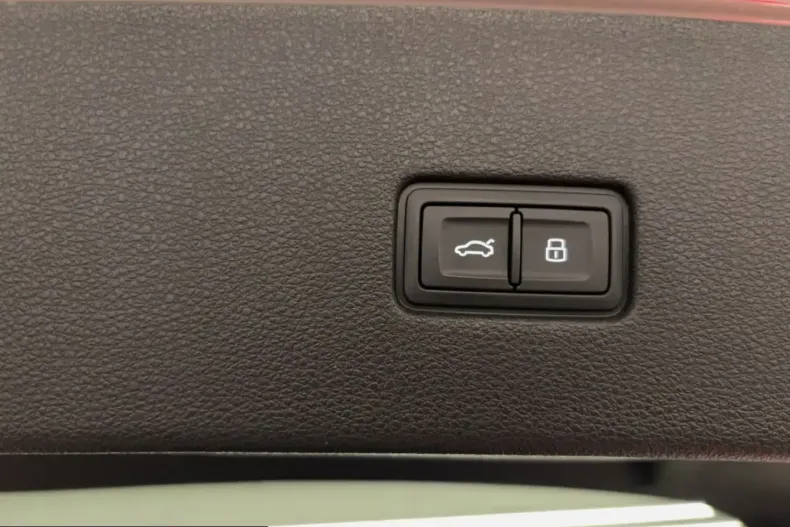 Audi Q8 din 2023 cu 28.050 km - oferta AUD199952 - foto 14