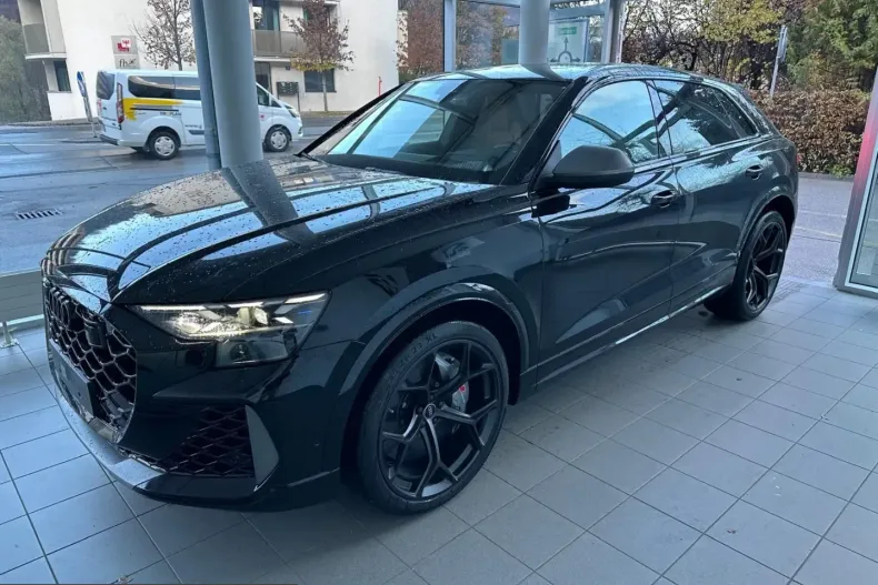 Audi RSQ8 din 2025 cu 38.000 km - oferta AUD199955 - foto 3