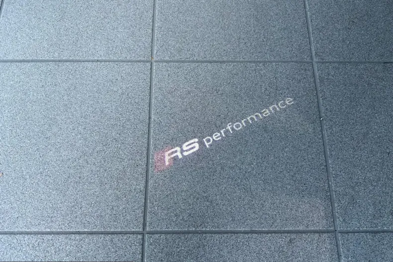 Audi RSQ8 din 2025 cu 38.000 km - oferta AUD199955 - foto 24