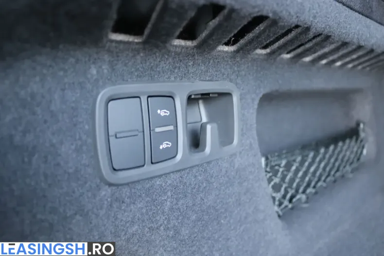 Audi RSQ8 din 2025 cu 9.990 km - oferta AUD199956 - foto 25