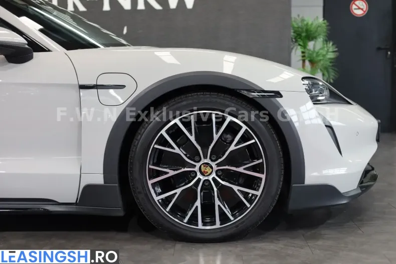 Porsche Taycan din 2023 cu 79.867 km - oferta POR199972 - foto 18