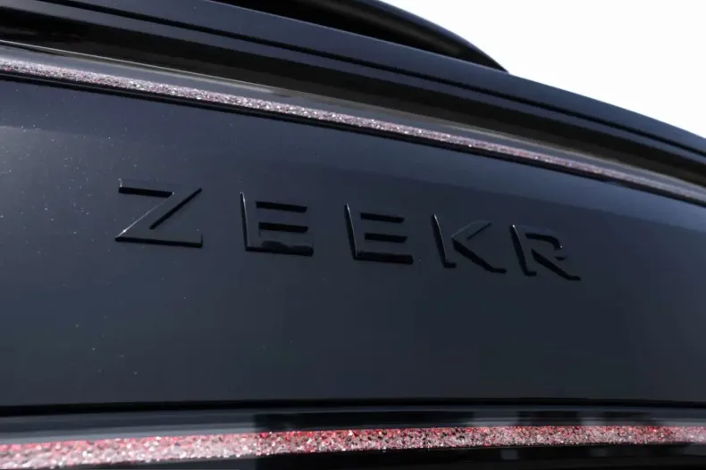 Zeekr 9X din 2026 cu 50 km - oferta ZEE199974 - foto 10