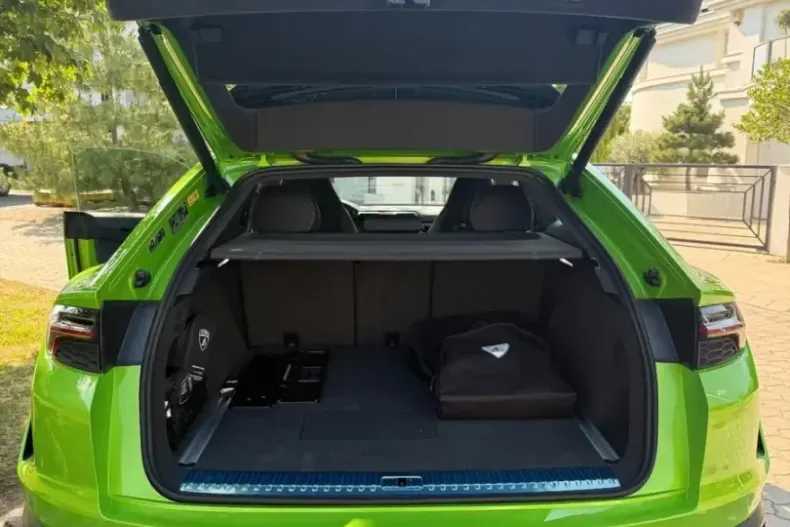 Lamborghini Urus din 2025 cu 1.100 km - oferta LAM199978 - foto 3