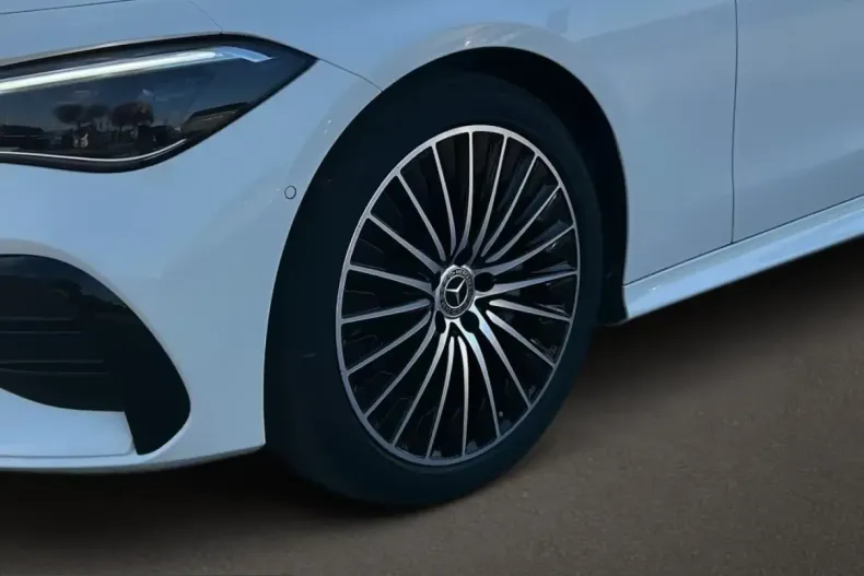 Mercedes-Benz CLE 180 (Clasa CLE) din 2025 cu 2.720 km - oferta MER199987 - foto 8