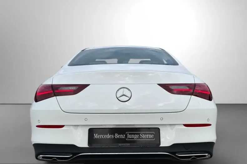 Mercedes-Benz CLA 180 (Clasa CLA) din 2024 cu 8.500 km - oferta MER199991 - foto 4