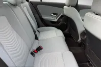 Mercedes-Benz CLA 180 (Clasa CLA) din 2024 cu 8.500 km - oferta MER199991 - foto 23