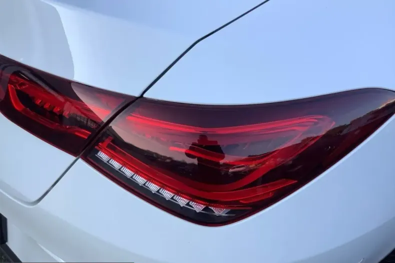 Mercedes-Benz CLA 200 (Clasa CLA) din 2023 cu 41.267 km - oferta MER199995 - foto 13