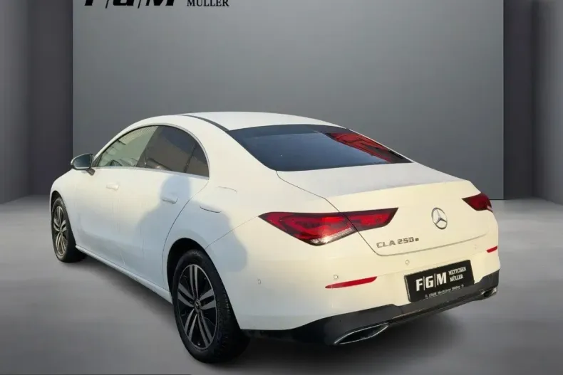 Mercedes-Benz CLA 250 (Clasa CLA) din 2021 cu 46.229 km - oferta MER199997 - foto 3