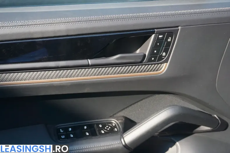 Porsche Cayenne din 2024 cu 38.950 km - oferta POR200000 - foto 25