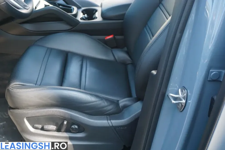 Porsche Cayenne din 2024 cu 38.950 km - oferta POR200000 - foto 26