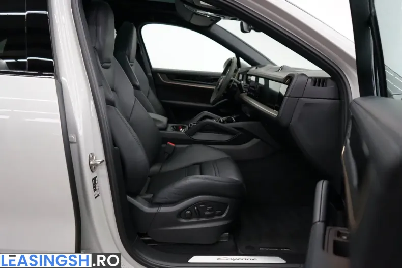 Porsche Cayenne din 2024 cu 25.880 km - oferta POR200005 - foto 6