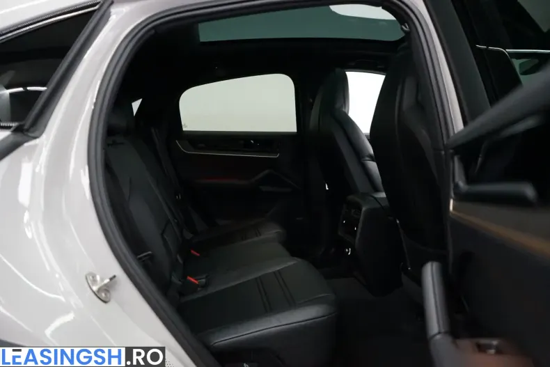 Porsche Cayenne din 2024 cu 25.880 km - oferta POR200005 - foto 10