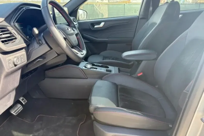 Ford Kuga din 2025 cu 17.381 km - oferta FOR200008 - foto 13