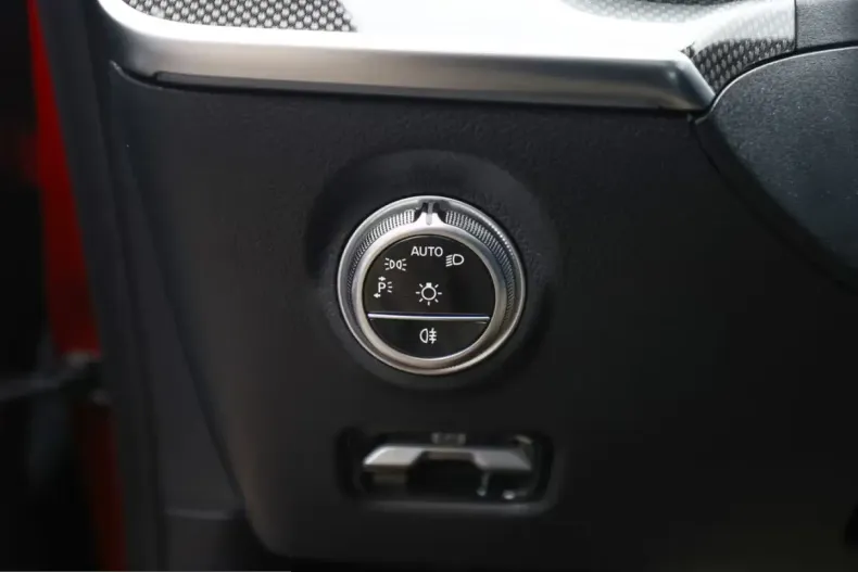 Mercedes-Benz CLE 200 (Clasa CLE) din 2024 cu 9.072 km - oferta MER200012 - foto 12