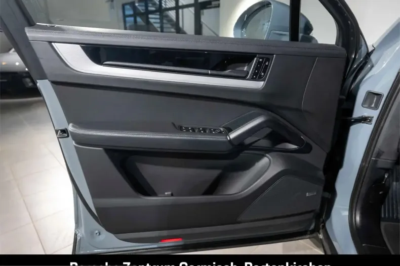 Porsche Cayenne din 2024 cu 20.737 km - oferta POR200013 - foto 12