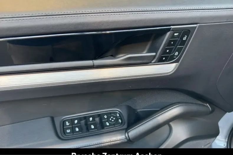 Porsche Cayenne din 2024 cu 23.977 km - oferta POR200015 - foto 20