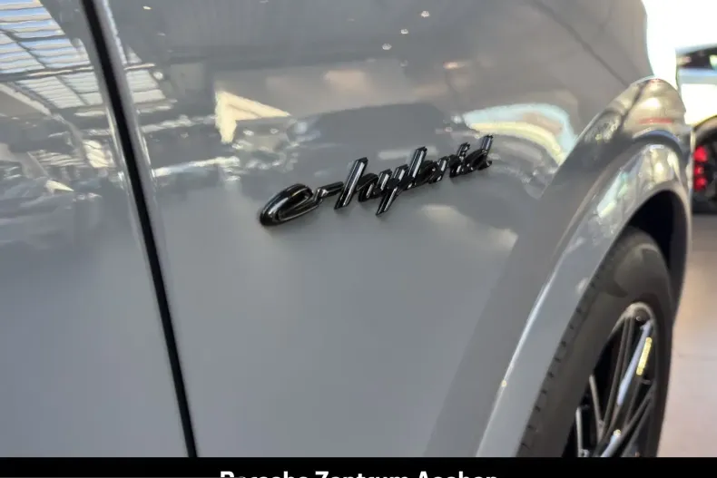 Porsche Cayenne din 2024 cu 23.977 km - oferta POR200015 - foto 29