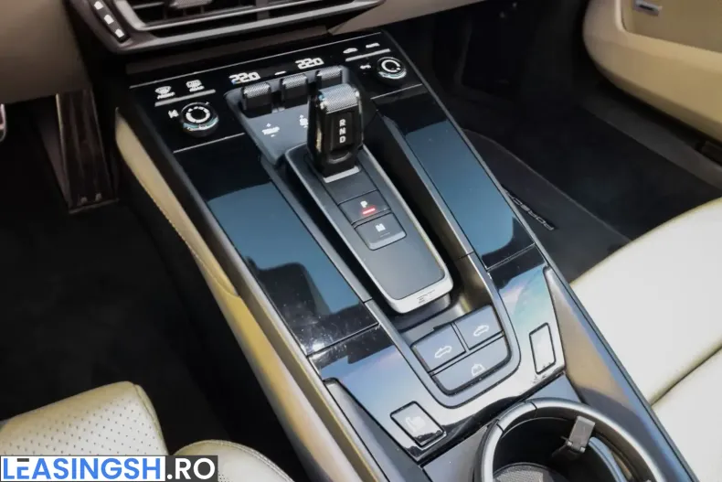 Porsche 992 din 2022 cu 41.000 km - oferta POR200023 - foto 17