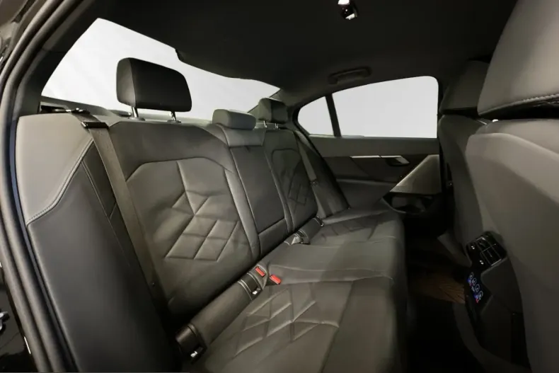 BMW 520 (Seria 5) din 2024 cu 20.800 km - oferta BMW200025 - foto 13