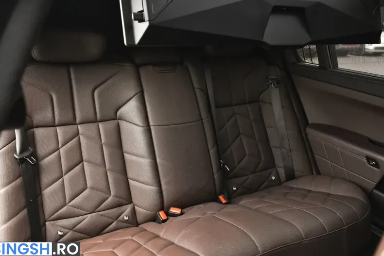 BMW 750 (Seria 7) din 2025 cu 31.170 km - oferta BMW200027 - foto 11