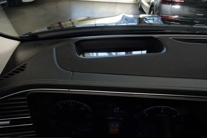 Mercedes-Benz GLE 400 (Clasa GLE) din 2023 cu 100.000 km - oferta MER200034 - foto 17