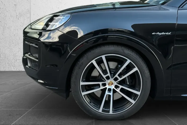 Porsche Cayenne din 2024 cu 22.650 km - oferta POR200037 - foto 4