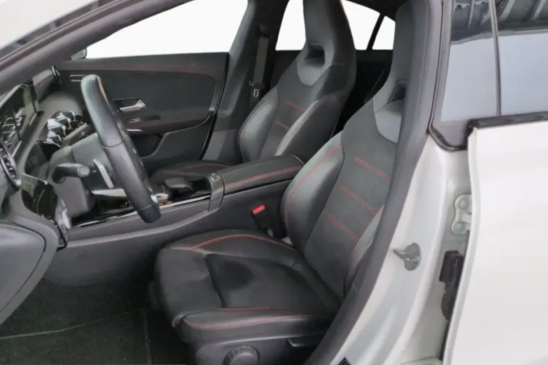 Mercedes-Benz CLA 250 (Clasa CLA) din 2022 cu 70.000 km - oferta MER200039 - foto 6