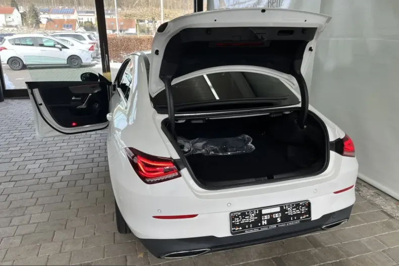 Mercedes-Benz CLA 250 (Clasa CLA) din 2022 cu 43.844 km - oferta MER200040 - foto 14