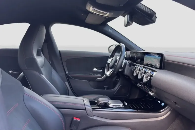 Mercedes-Benz CLA 200 (Clasa CLA) din 2021 cu 99.113 km - oferta MER200041 - foto 15