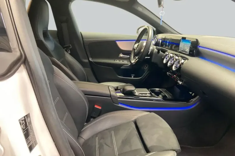 Mercedes-Benz CLA 250 (Clasa CLA) din 2021 cu 49.007 km - oferta MER200042 - foto 13