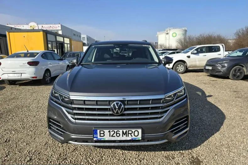 Volkswagen Touareg din 2022 cu 101.830 km - oferta VOL200043 - foto 1