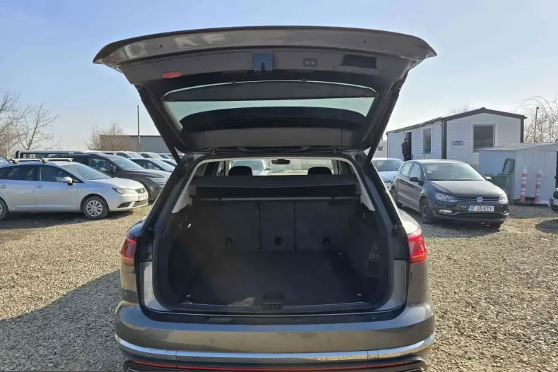 Volkswagen Touareg din 2022 cu 101.830 km - oferta VOL200043 - foto 7