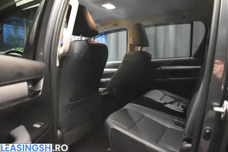 Toyota Hilux din 2025 cu 5.610 km - oferta TOY200047 - foto 7