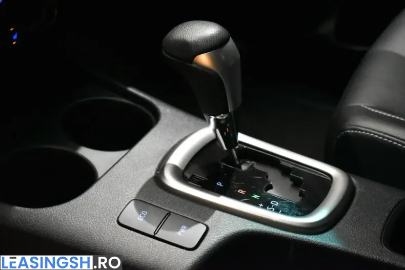 Toyota Hilux din 2025 cu 5.610 km - oferta TOY200047 - foto 11