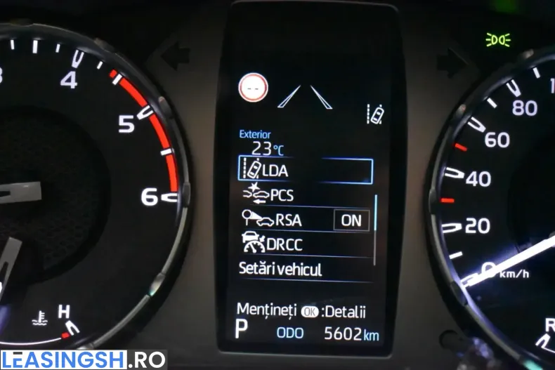 Toyota Hilux din 2025 cu 5.610 km - oferta TOY200047 - foto 14