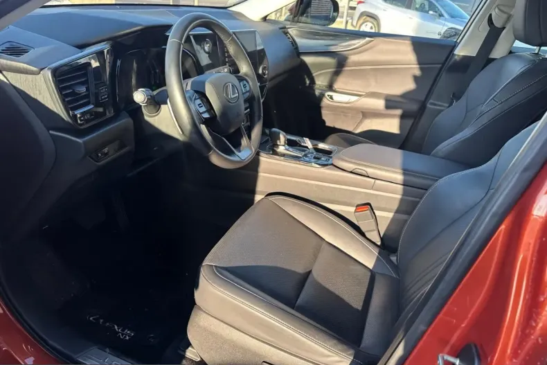 Lexus NX 350h din 2024 cu 34.828 km - oferta LEX200060 - foto 16