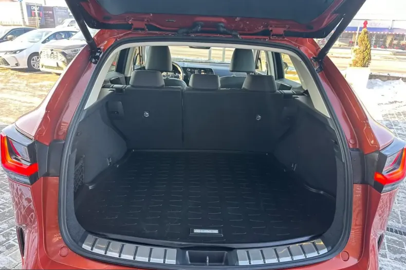 Lexus NX 350h din 2024 cu 34.828 km - oferta LEX200060 - foto 18