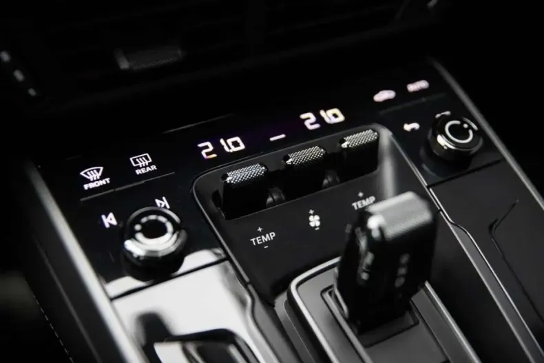 Porsche 992 din 2024 cu 20.240 km - oferta POR200066 - foto 49