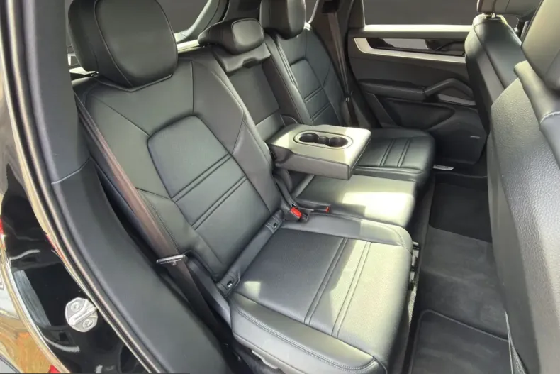 Porsche Cayenne din 2023 cu 22.813 km - oferta POR200069 - foto 15