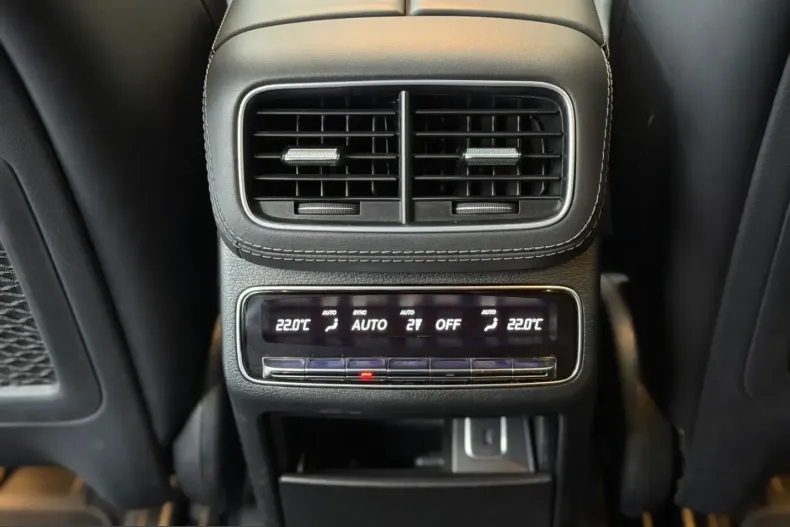 Mercedes-Benz GLS 63 (Clasa GLS) din 2022 cu 63.395 km - oferta MER200070 - foto 34