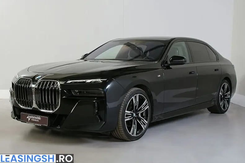 BMW 740 (Seria 7) din 2025 cu 5.900 km - oferta BMW200071 - foto 1