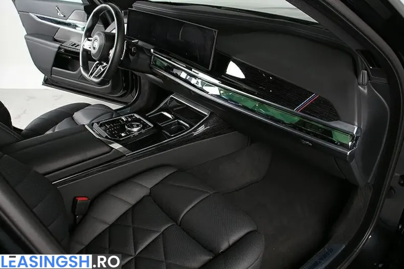 BMW 740 (Seria 7) din 2025 cu 5.900 km - oferta BMW200071 - foto 5