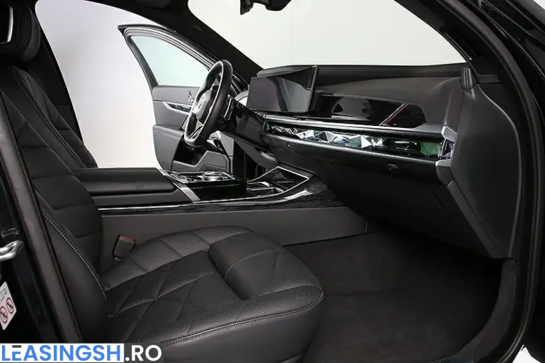 BMW 740 (Seria 7) din 2025 cu 5.900 km - oferta BMW200071 - foto 6