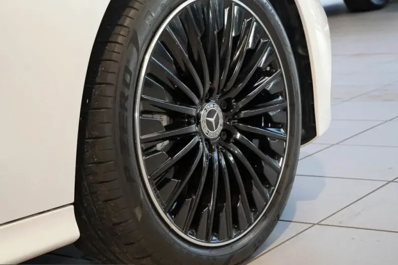 Mercedes-Benz CLE 300 (Clasa CLE) din 2024 cu 15.735 km - oferta MER200077 - foto 10