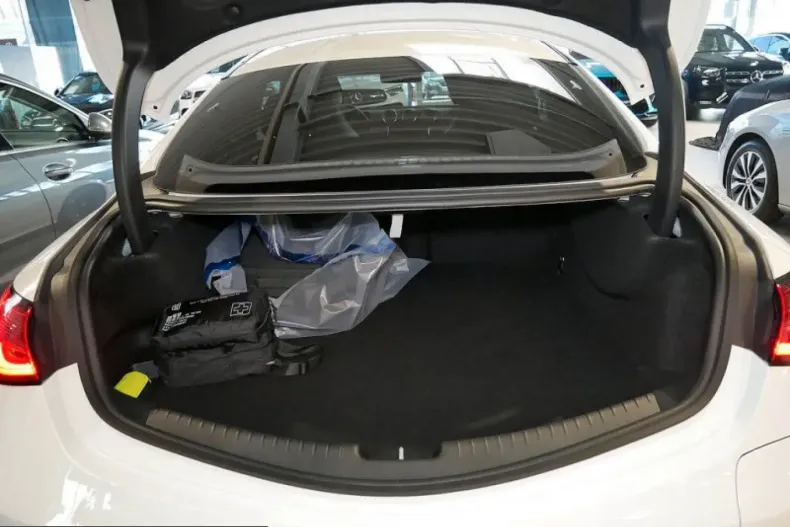 Mercedes-Benz CLE 300 (Clasa CLE) din 2024 cu 15.735 km - oferta MER200077 - foto 12