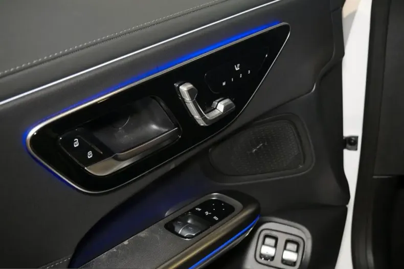 Mercedes-Benz CLE 300 (Clasa CLE) din 2024 cu 15.735 km - oferta MER200077 - foto 14