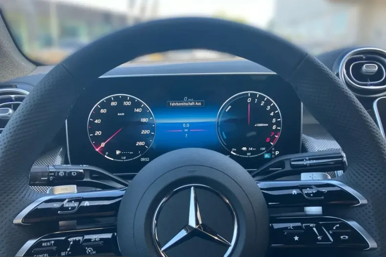 Mercedes-Benz GLC 300 (Clasa GLC) din 2024 cu 60.000 km - oferta MER200078 - foto 11