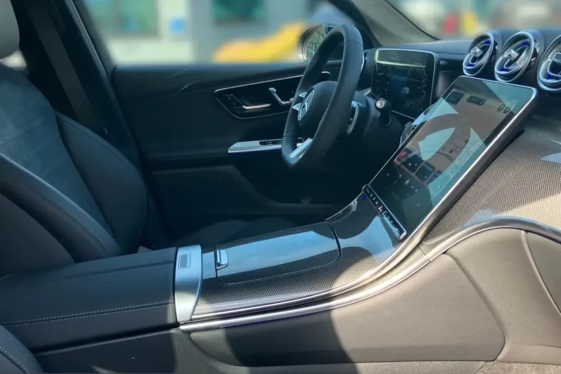 Mercedes-Benz GLC 300 (Clasa GLC) din 2024 cu 60.000 km - oferta MER200078 - foto 13