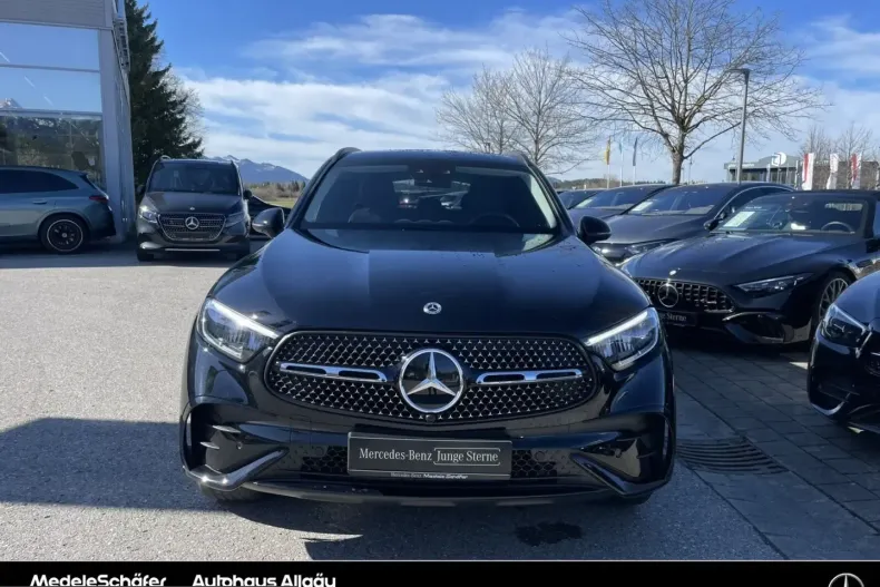 Mercedes-Benz GLC 300 (Clasa GLC) din 2023 cu 44.724 km - oferta MER200079 - foto 2